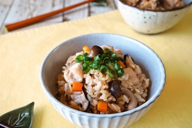 シンプルで王道！秋の炊き込みご飯