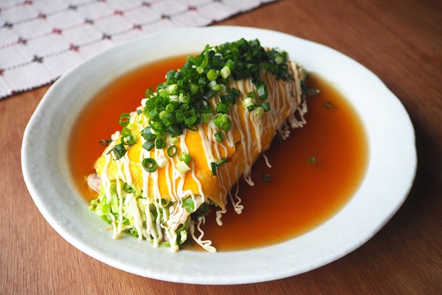 たっぷりキャベツを味わう！春キャベツのとん平焼き