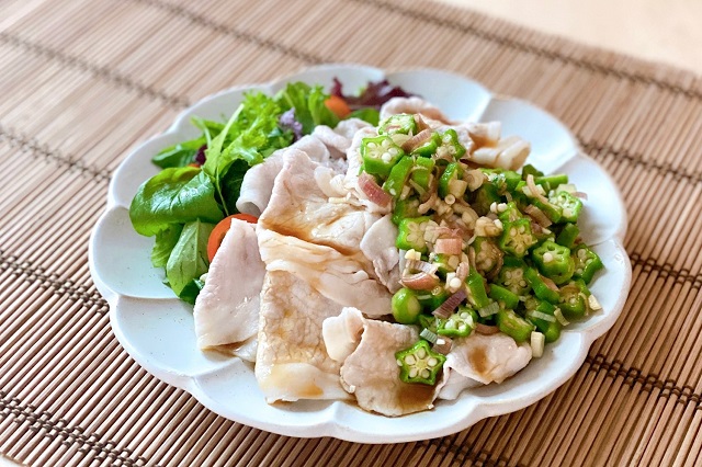 夏の定番メニューにも夏野菜をプラス