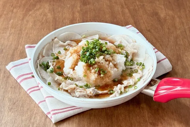 大根と豚肉のフライパン蒸し鍋の写真