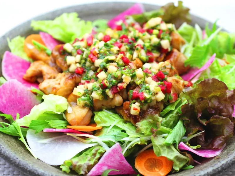 鶏肉と大根のサラダ仕立て