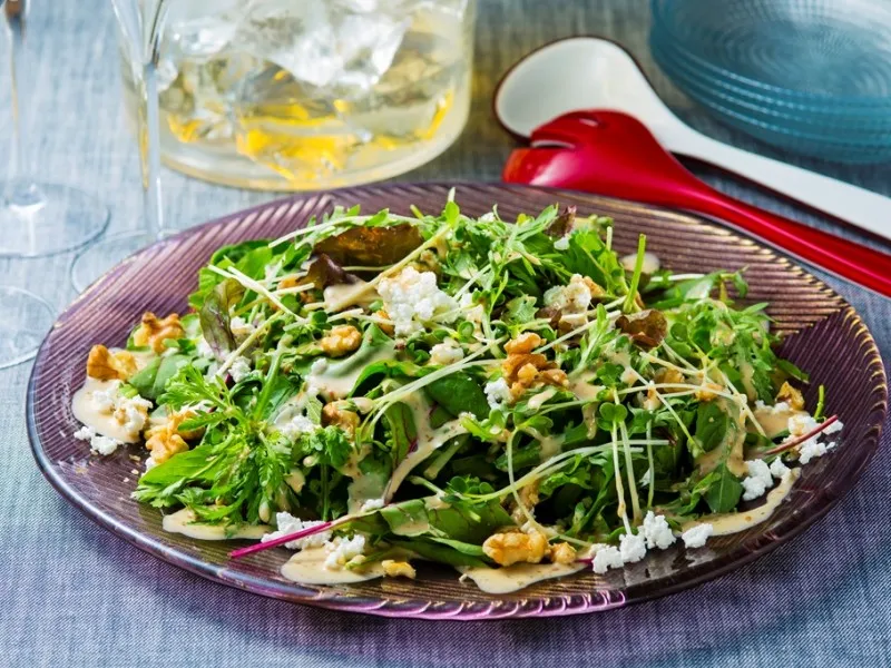 春菊とカッテージチーズのサラダ