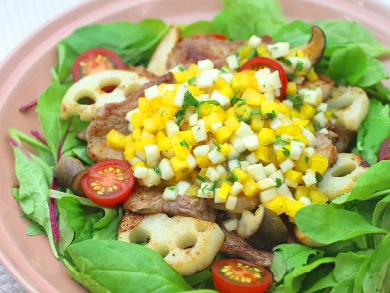 豚肉と根菜のサラダ仕立て