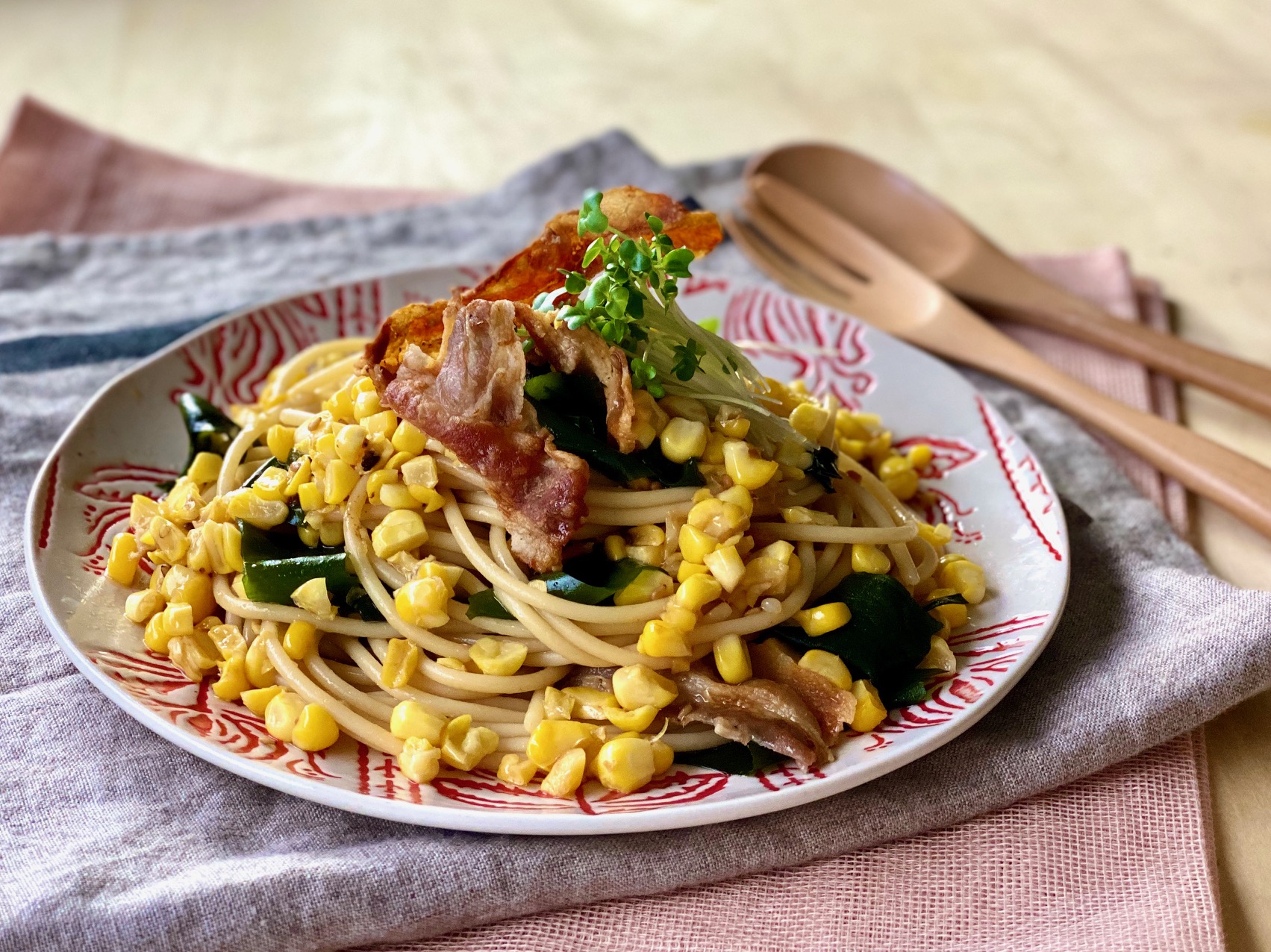 とうもろこしとカリカリ豚肉の冷製パスタ とうもろこしとカリカリ豚肉の冷製パスタ