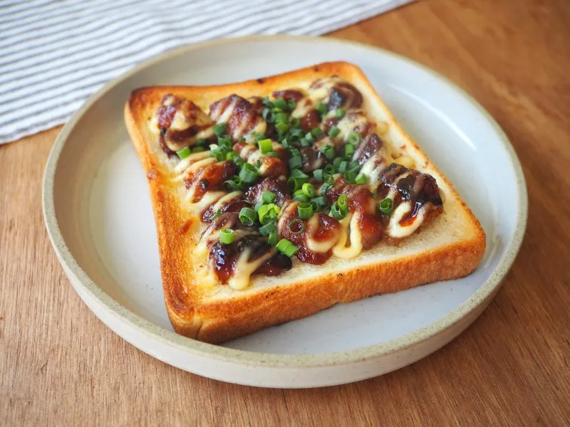 『リケンのノンオイル 青じそ』使用レシピ「角煮トースト」