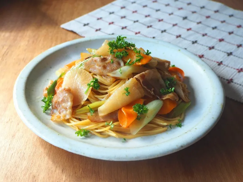 『リケンのノンオイル 青じそ』使用レシピ「鍋野菜でつくる 青じそパスタ（大根）」