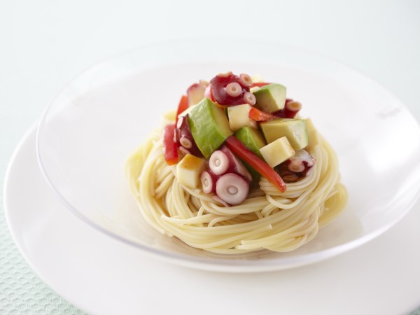 たことアボカドの青じそ冷製パスタ たことアボカドの青じそ冷製パスタ