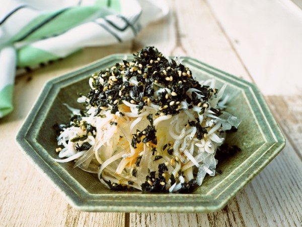 ふりかけるザクザクわかめ® 韓国風ごま油風味 | ふりかけるザクザク