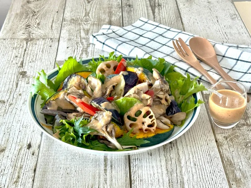 根菜を主役に！ごちそうサラダ