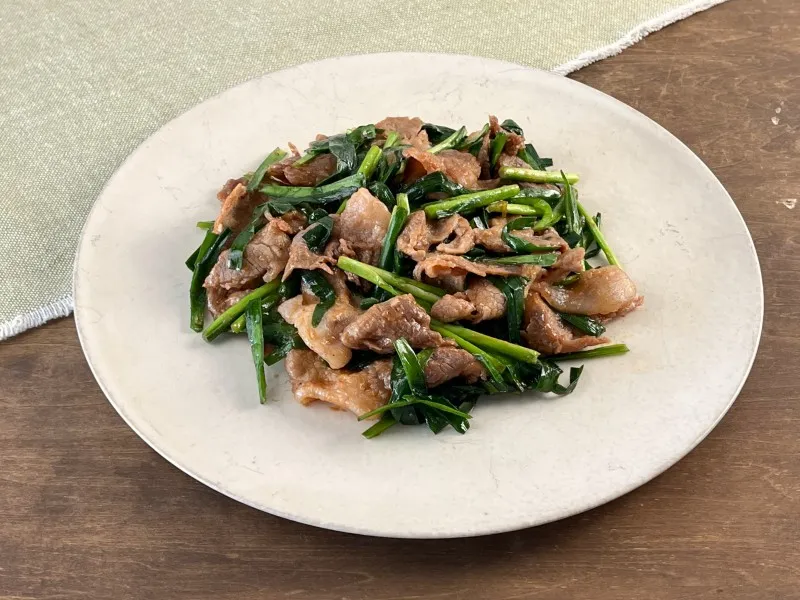 豚肉とにらのヤンニョム炒め