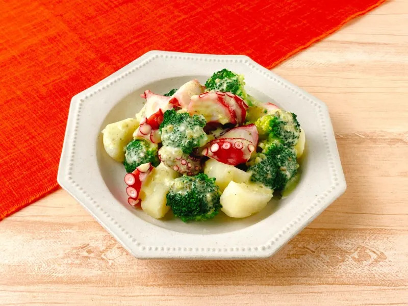 たことブロッコリーのふわじそサラダ たことブロッコリーのふわじそサラダ