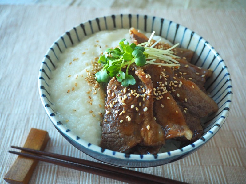 ウカルビ丼