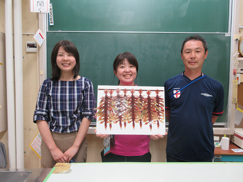 担任の鴨志田先生、阿部先生、そして栄養士の佐藤先生。とてもお世話になりました。