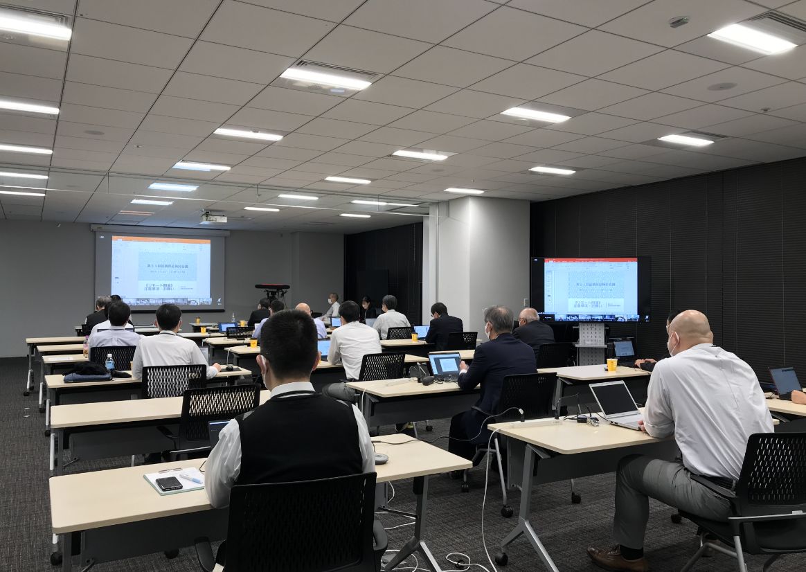 「品質保証検討会議」の風景