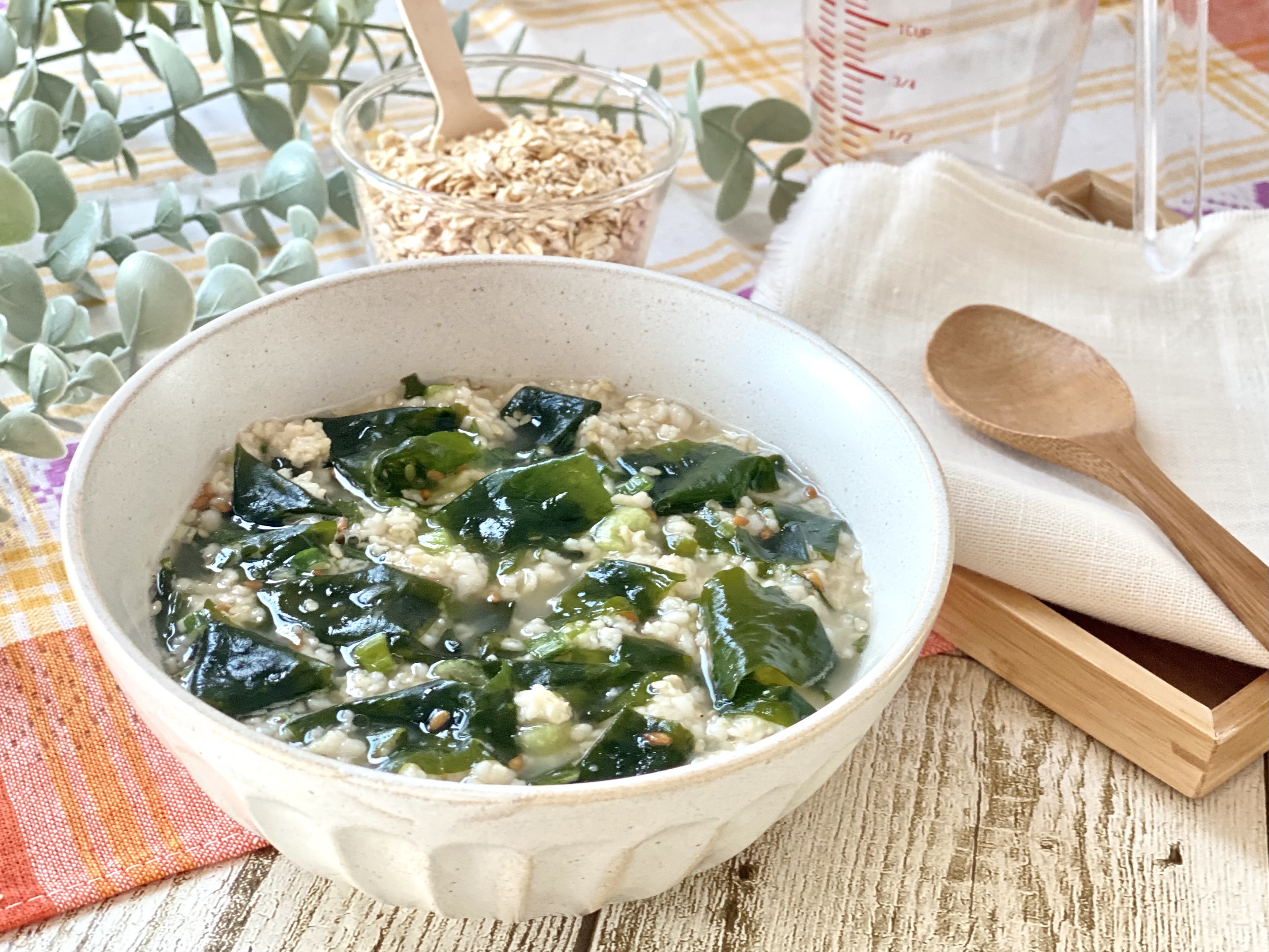 オートミールとわかめのスープごはん オートミールとわかめのスープごはん